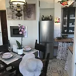 Апартаменты Apartament Karmelicka 19 Muzeum Polin Варшава